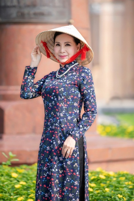 ao-dai-ngoc-trai-hoang-gia-vanhoadoanhnhan-12