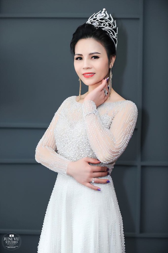 vu-thi-lien-dang-quang-17