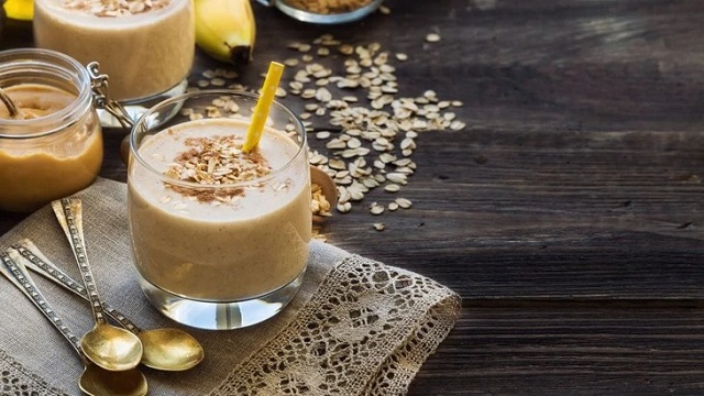 an-chuoi-va-hat-lanh-giup-chan-dung-tinh-trang-rung-toc