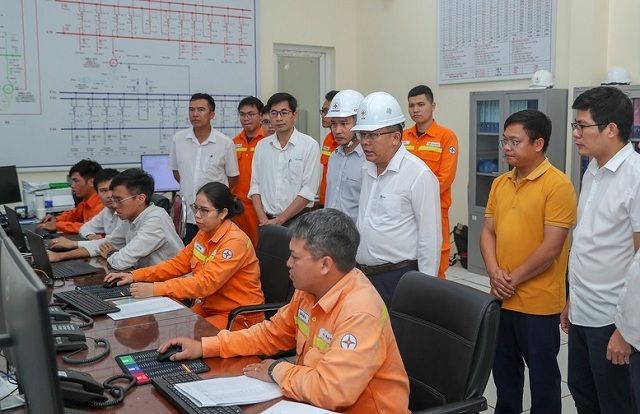dong-dien-thanh-cong-du-an-duong-day-500-kv-lao-cai-vinh-yen