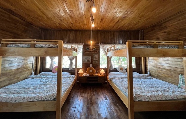 khach-san-homestay-tai-sa-pa-ta-xua-ho-tro-mien-phi-cho-du-khach-mac-ket-do-mua-lon