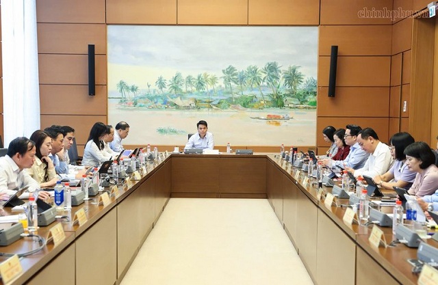 de-xuat-mo-rong-uu-dai-dau-tu-doi-voi-cac-nganh-linh-vuc-co-tac-dong-lan-toa