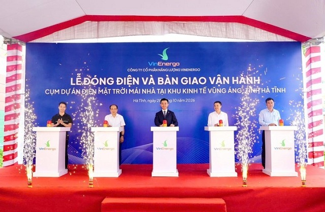 VinEnergo vận hành hệ thống điện mặt trời mái nhà kết hợp pin lưu trữ năng lượng
