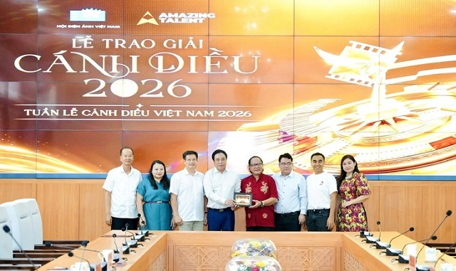 hue-duoc-de-xuat-dang-cai-giai-thuong-canh-dieu-vang