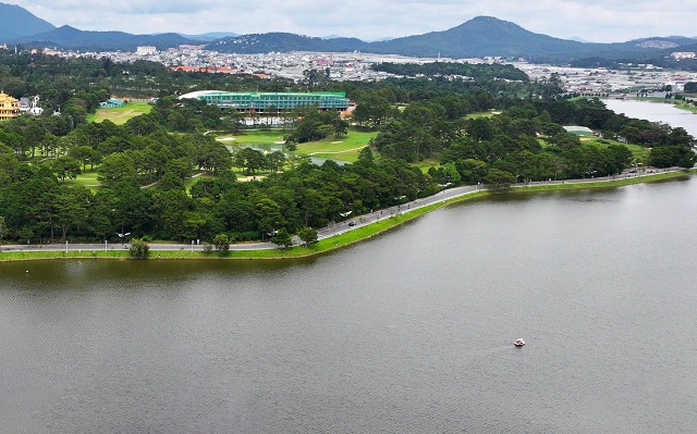 da-lat-mo-rong-khong-gian-di-bo-doc-doi-cu-va-ho-xuan-huong