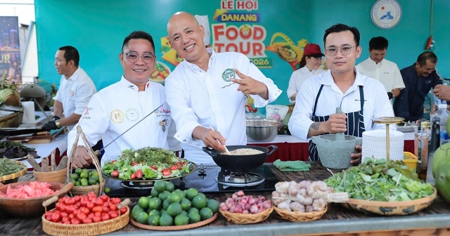 da-nang-tung-loat-su-kien-le-hoi-quy-mo-giua-he-gan-voi-khong-gian-bien