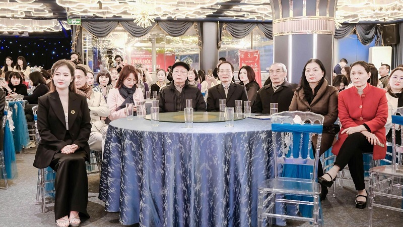 fabia-hoi-nghi-thuong-dinh-4