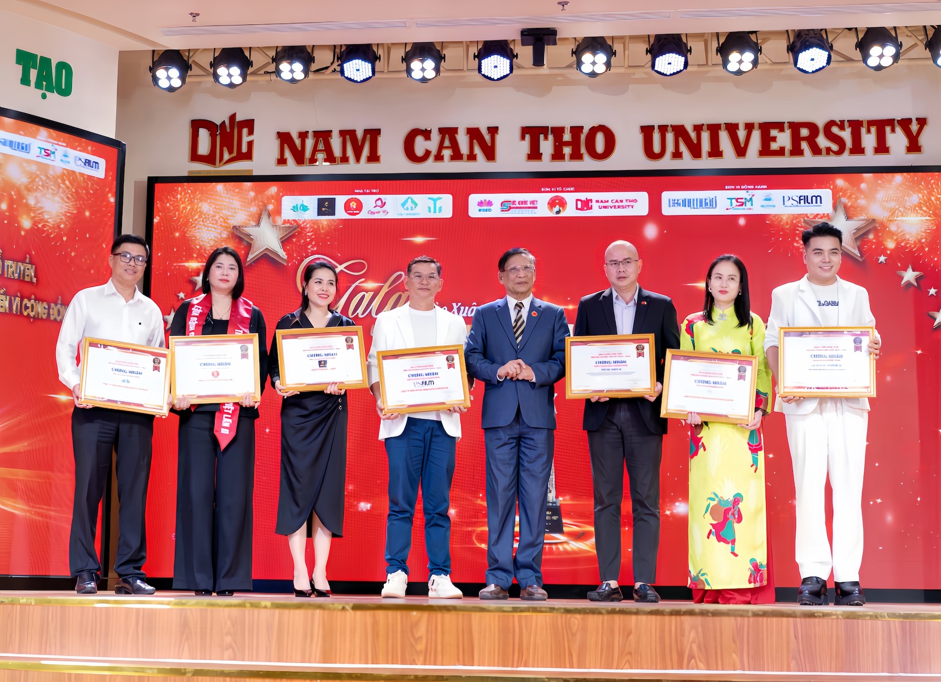 Tinh-hoa-thuong-hieu-viet-lan2-11