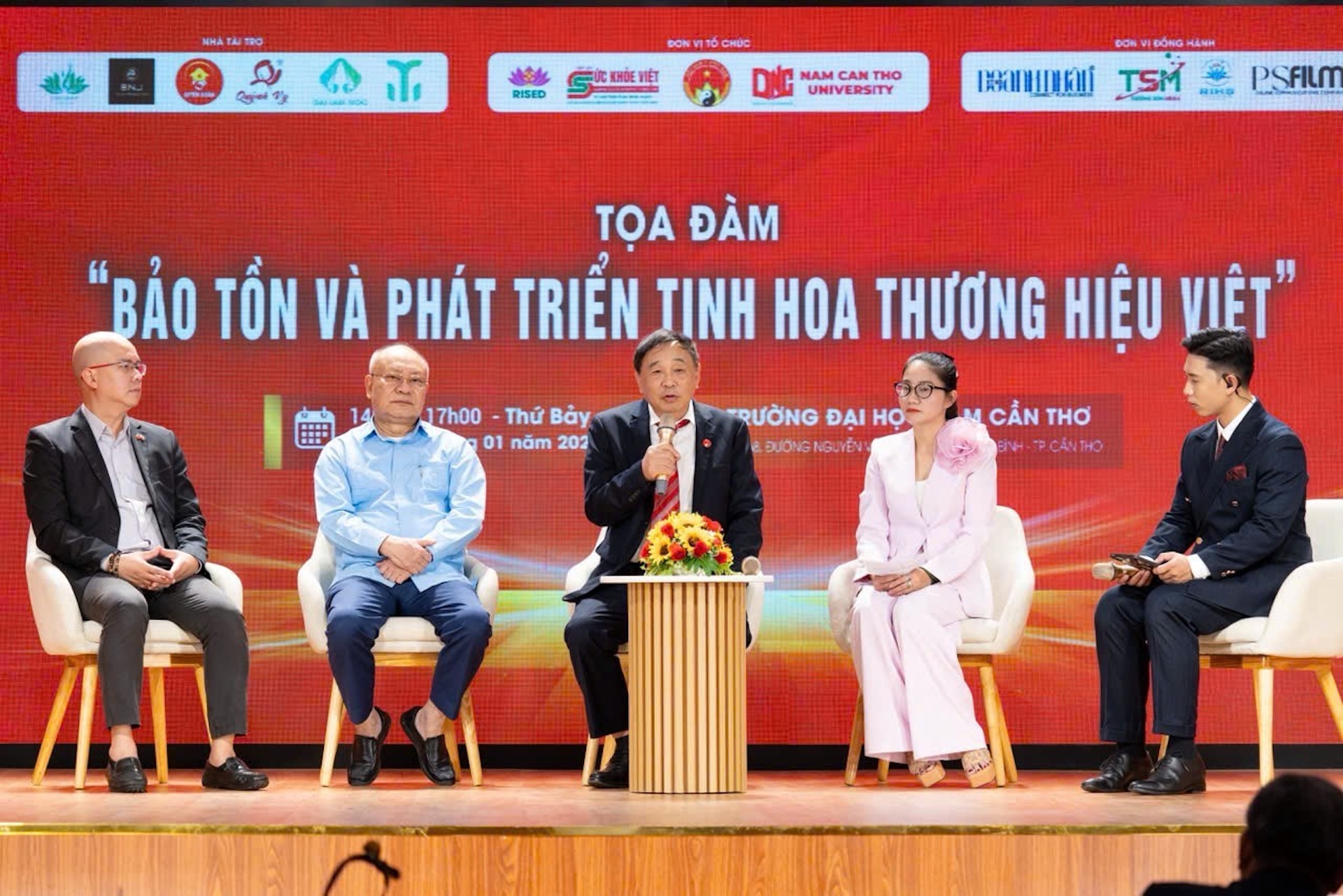 Tinh-hoa-thuong-hieu-viet-lan2-9