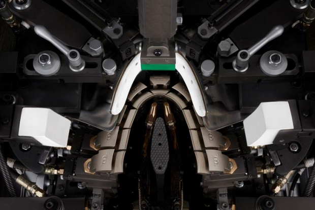 may-lam-mui-giay-dieu-khien-bang-servo