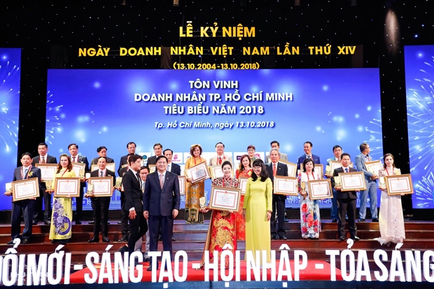 nha-giao-ngo-thi-tuyen-13