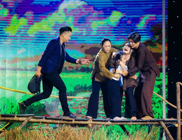 huyen-tram-sao-noi-ngoi-4