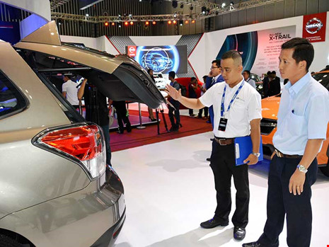 1-nhap-oto-tranh-thue