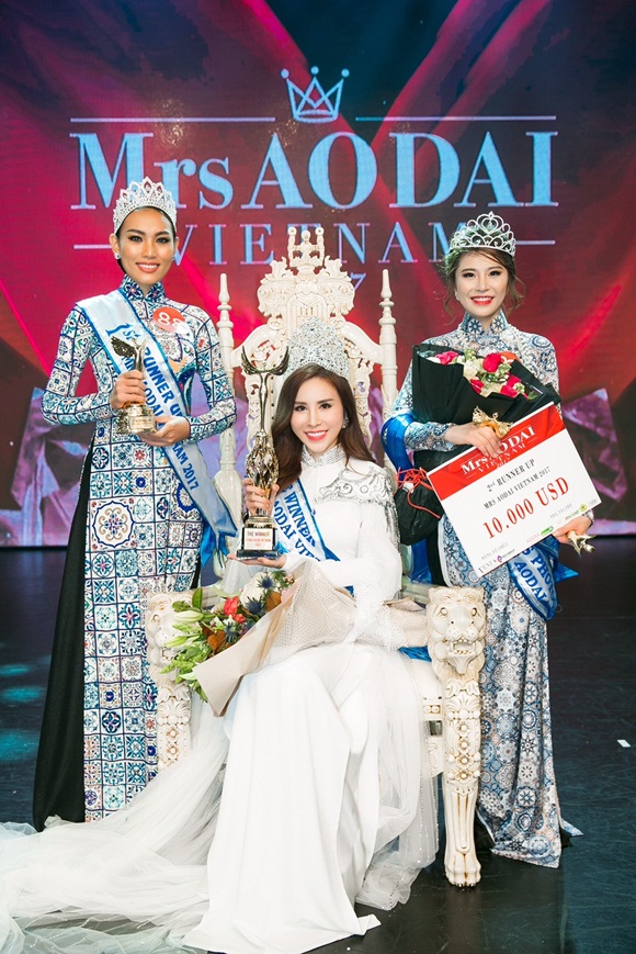 12-hoai-xuyen-top-3-mrs-ao-dai-vietnam-2017-van-hoa-doanh-nhan