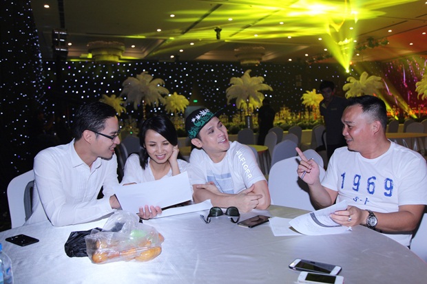 2-ca-si-nguyen-vu-tat-bat-chuan-bi-show-van-hoa-doanh-nhan