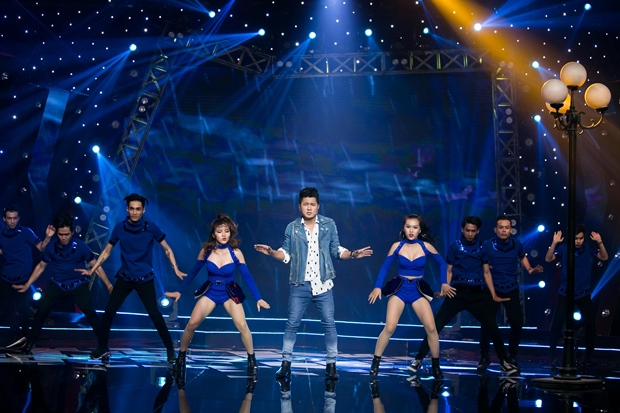 lam-vu-am-nhac-buoc-nhay-thang-12-vanhoadoanhnhan