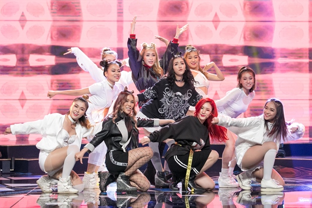 lip-b-am-nhac-buoc-nhay-thang-12-vanhoadoanhnhan