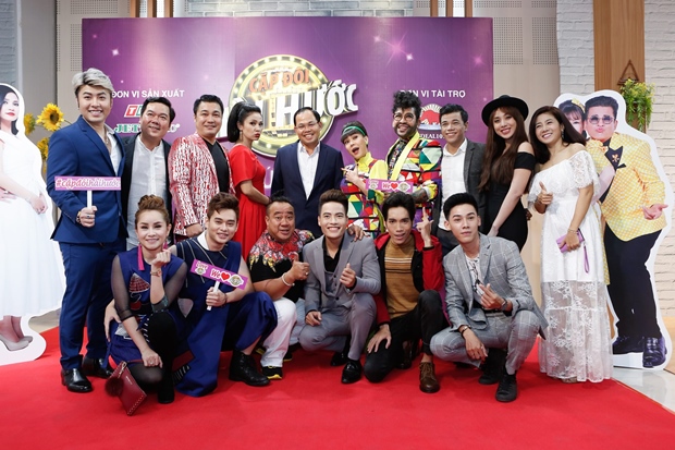 cap-doi-hai-huoc-mua-2-vanhoadoanhnhan-5