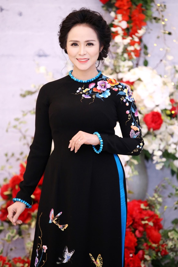 Bui-Thanh-huong-huong-queen-3