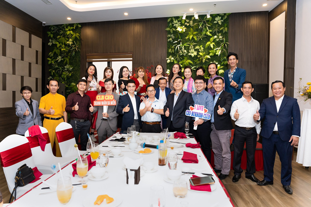 cau-lac-bo-ceo-doanh-nhan-ba-mien-hop-mat-dau-xuan-vanhoadoanhnhan-