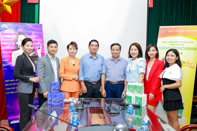 dai-lam-moc-group-tien-phong-dua-cong-nghe-mang-huong-dich-duoc-ung-dung-trong-bao-che-nano-curcumin-VANHOADOANHNHAN