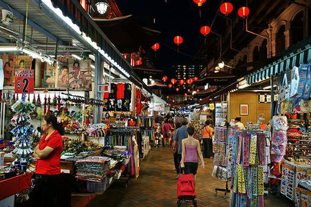 thi-duong-mua-sam-singapore