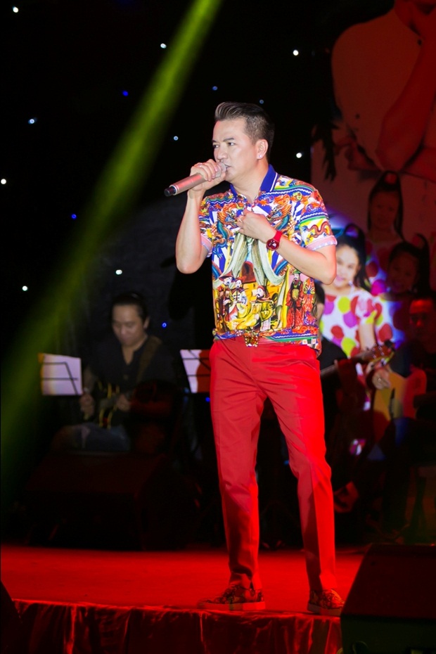 1-dam-vinh-hung-bien-tinh-van-hoa-doanh-nhan