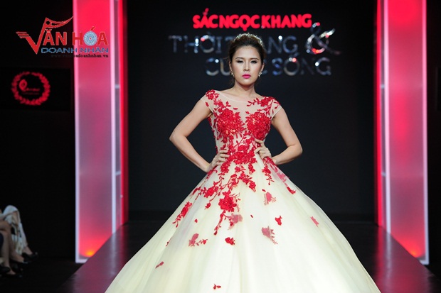 20-van-hoa-doanh-nhan-mau-thanh-thuy-rang-ngoi-trong-thiet-ke-minh-tu
