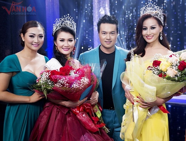 1-bonghong-dang-sau-minh-chanh-van-hoa-doanh-nhan