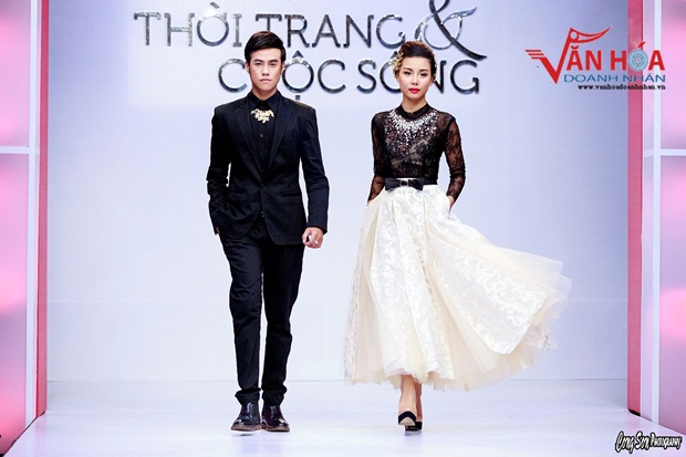3-van-hoa-doanh-nhan-giay-phut-hanh-phuc-cua-sieu-mau