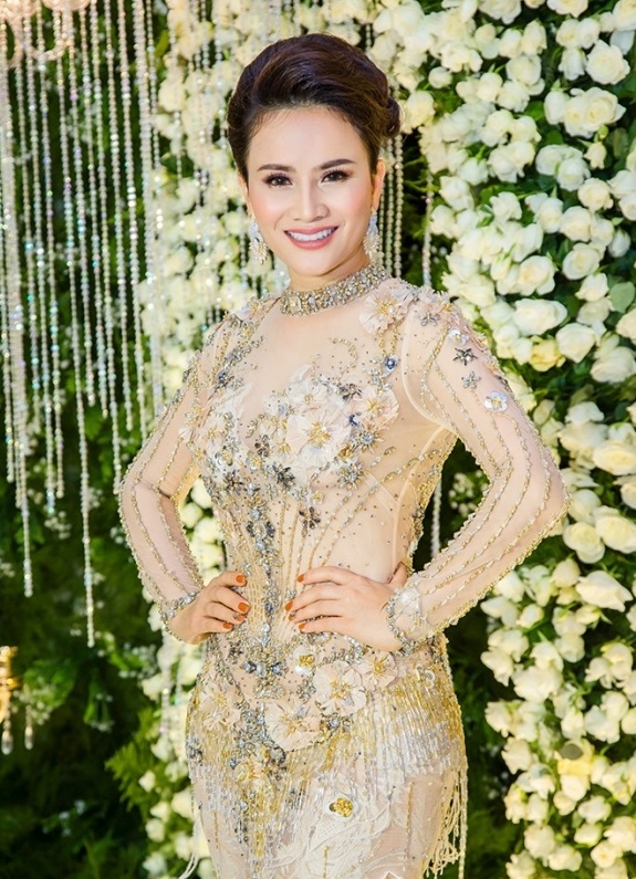 hanh-kimmy-vanhoadoanhnhan-2