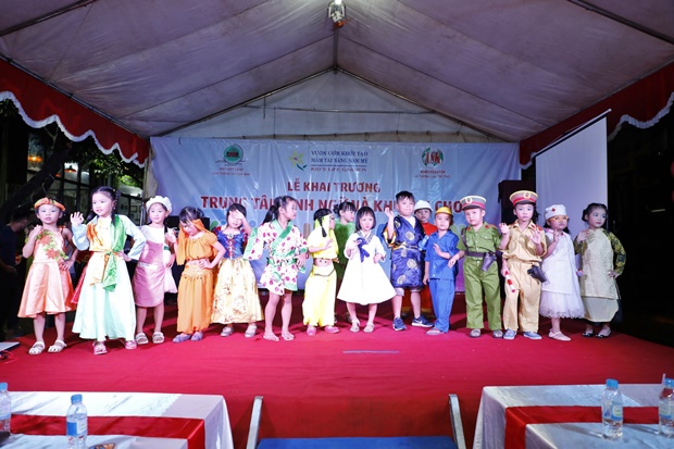 khai-truong-nam-my-8