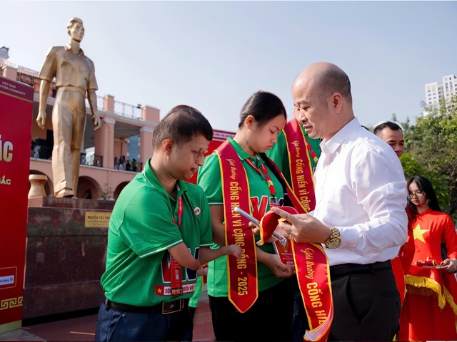 gala-ket-noi-trai-tim-nhan-ai