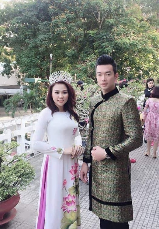 hoang-lan-duyen-dang-ao-dai-viet-2019-1