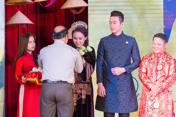hoang-lan-duyen-dang-ao-dai-viet-2019-9