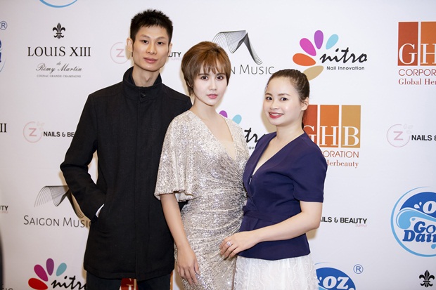 ngoc-trinh-ngay3-59