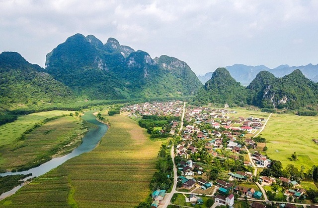 mot-vung-dat-tai-quang-binh-duoc-vinh-danh-la-lang-du-lich-tot-nhat-the-gioi