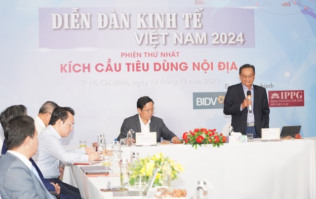 chinh-sach-kich-cau-tieu-dung-noi-dia-can-cac-giai-phap-dong-bo-dut-khoat