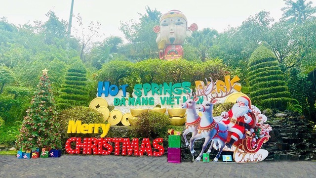 cac-khu-diem-du-lich-o-da-nang-to-chuc-nhieu-hoat-dong-chao-don-noel-va-nam-moi-2025