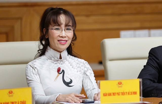 ty-phu-nguyen-thi-phuong-thao-khong-ngai-thach-thuc-thi-se-but-pha-manh-me