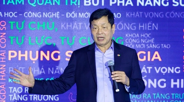 Vì sao khối ngoại đột ngột bán ròng 2.589 tỉ đồng cổ phiếu FPT chỉ sau 2 phiên?