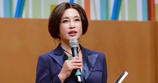 Cháu ruột bịa chuyện Lưu Hiểu Khánh chết trong bể bơi Hoành Điếm