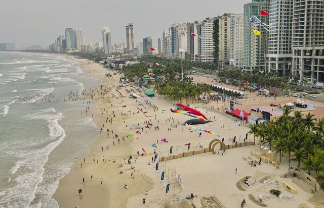 nhieu-hoat-dong-hap-dan-mua-du-lich-bien-da-nang-2024