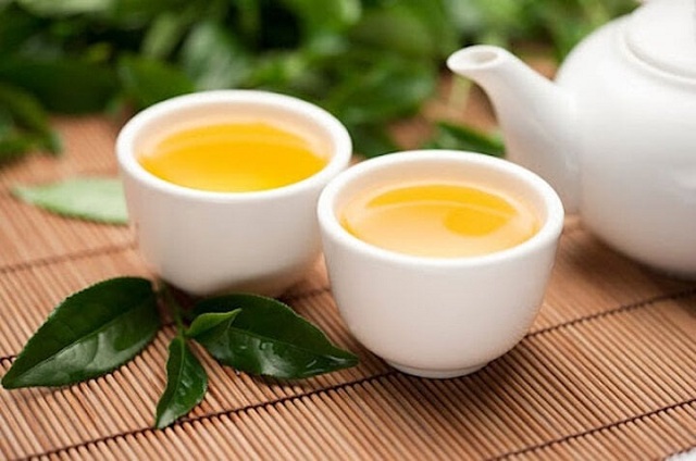 uong-tra-xanh-sai-thoi-diem-anh-huong-den-suc-khoe-the-nao