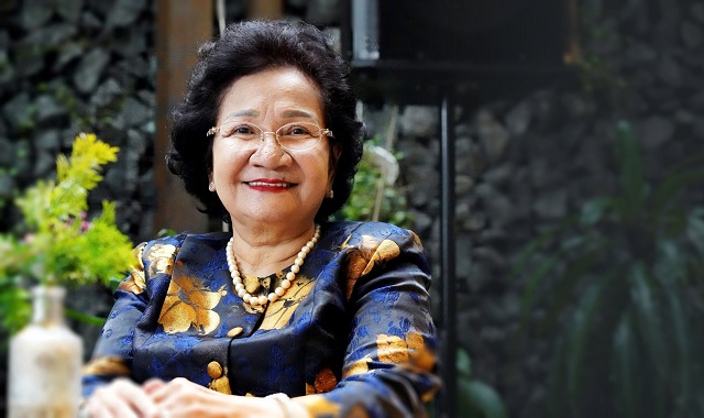 ba-hoang-trung-ba-huan-kinh-doanh-tu-te-de-tra-on-cho-doi