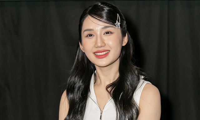 nu-streamer-noi-tieng-mina-young-ra-mv-lan-san-lam-ca-si
