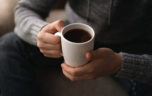 Nhóm người cần thận trọng khi uống cà phê mỗi ngày