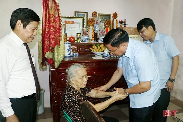 ha-tinh-dam-bao-khong-con-gia-dinh-chinh-sach-dien-ngheo