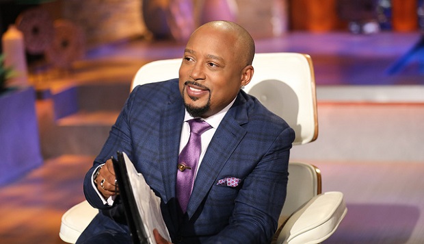 ty-phu-daymond-john
