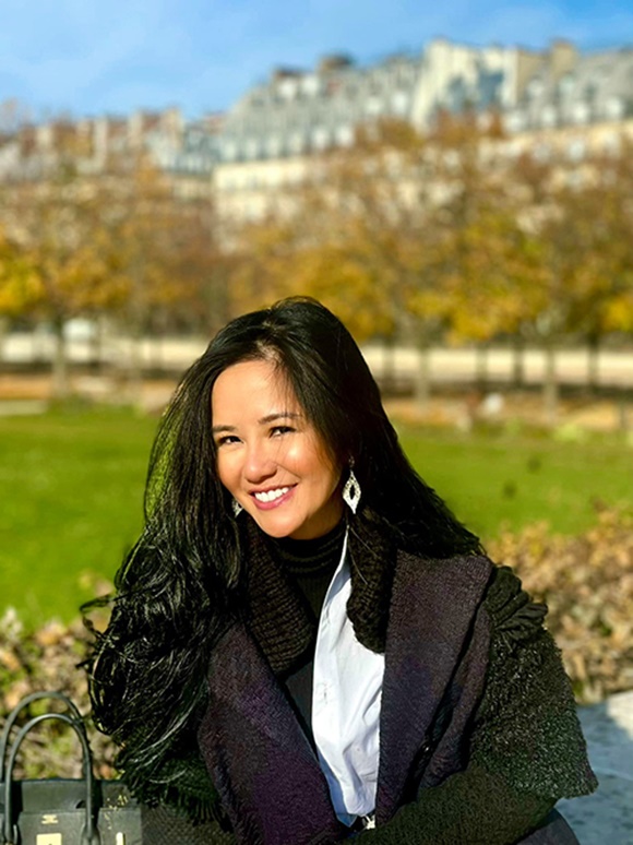 street-style-vi-vu-troi-tay-cua-hong-nhung-2